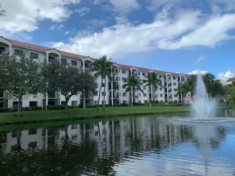 2105 Lavers Circle Delray Beach FL 33444