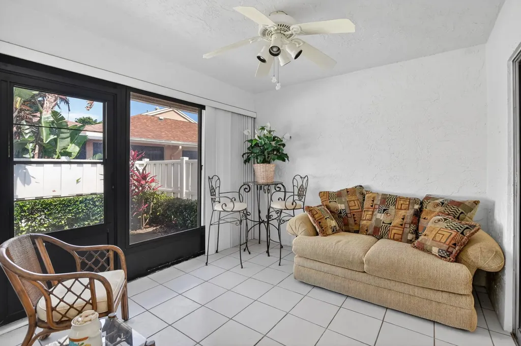 8159 Summerbreeze Lane Boca Raton FL 33496