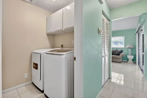 8159 Summerbreeze Lane Boca Raton FL 33496