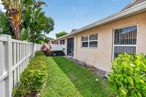 8159 Summerbreeze Lane Boca Raton FL 33496