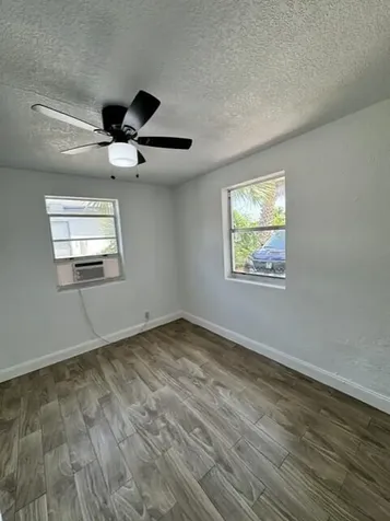 554 W 1st Street Riviera Beach FL 33404