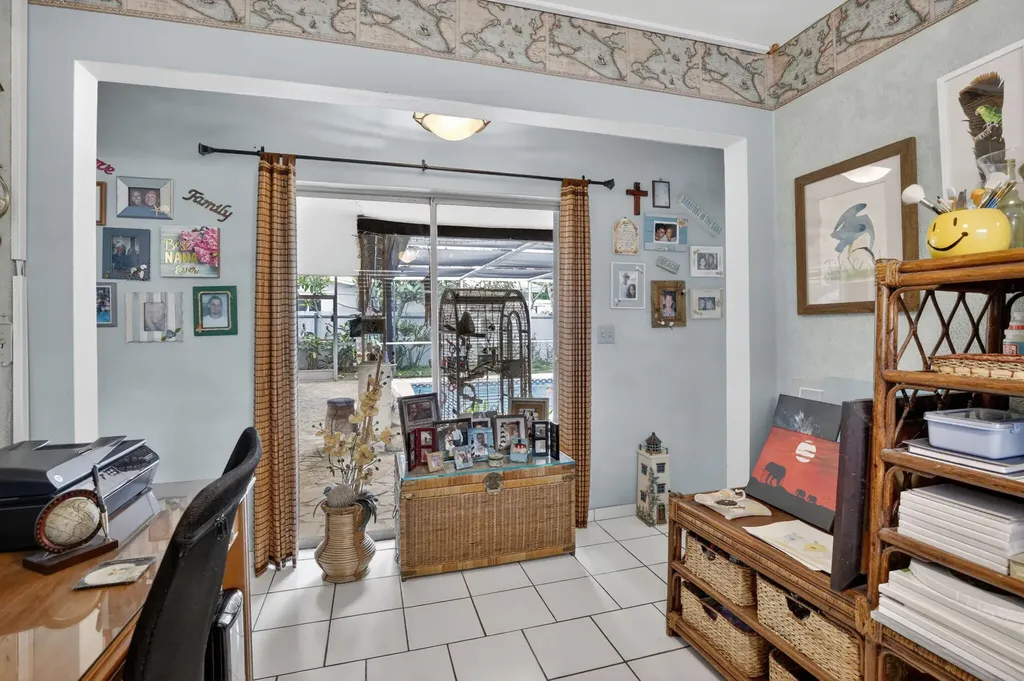 7140 Meade Street Hollywood FL 33024