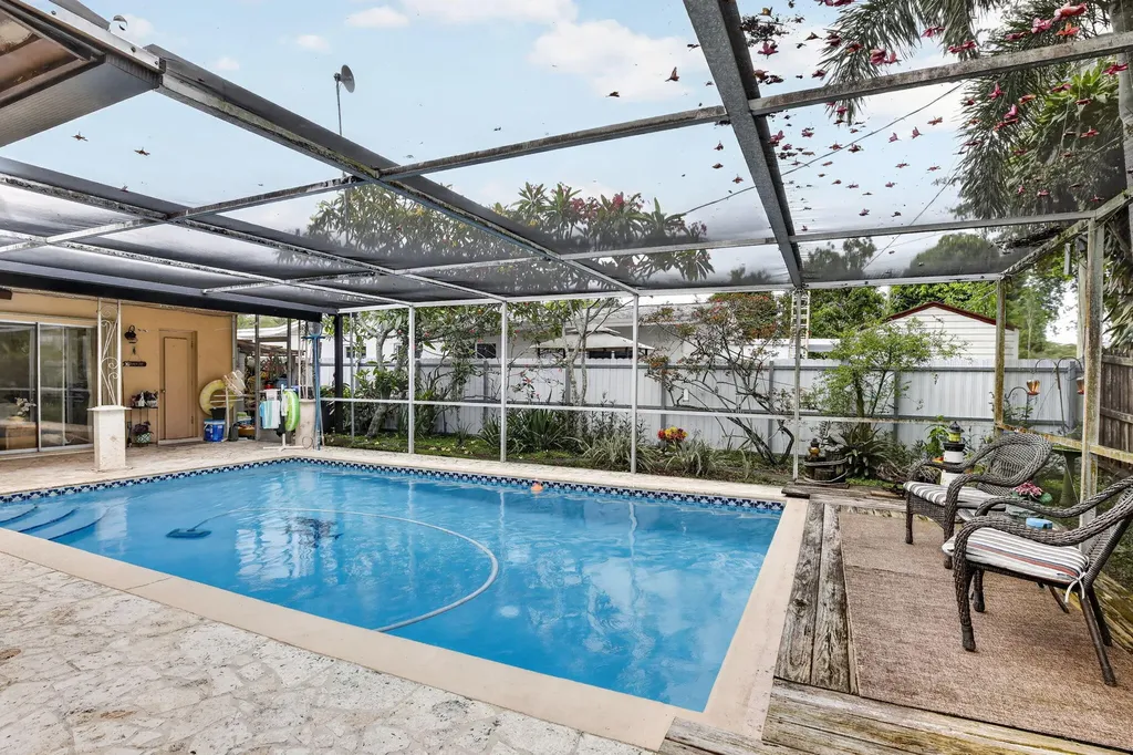 7140 Meade Street Hollywood FL 33024