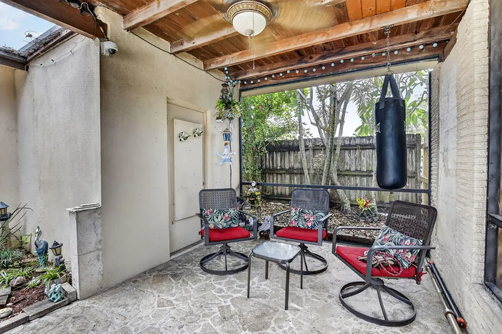 7140 Meade Street Hollywood FL 33024