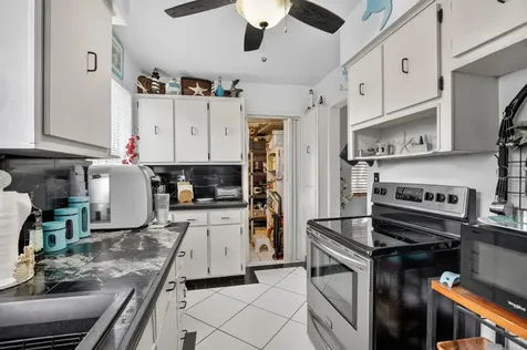 7140 Meade Street Hollywood FL 33024