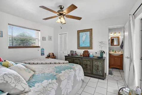 7140 Meade Street Hollywood FL 33024