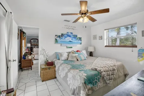 7140 Meade Street Hollywood FL 33024