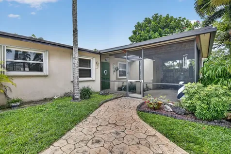 7140 Meade Street Hollywood FL 33024