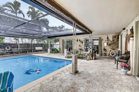 7140 Meade Street Hollywood FL 33024