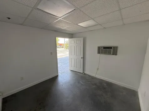 1300 Old Dixie Highway Lake Park FL 33403