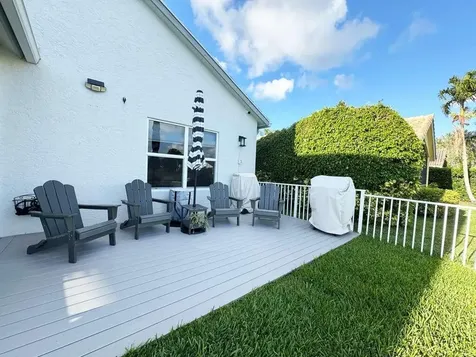 109 Derby Lane Royal Palm Beach FL 33411