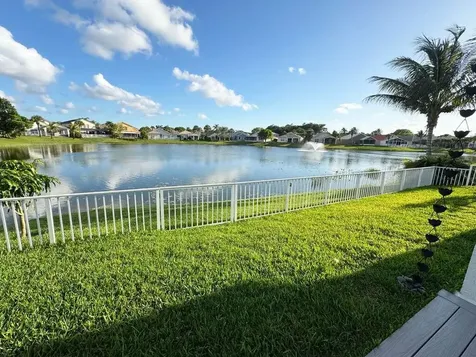 109 Derby Lane Royal Palm Beach FL 33411