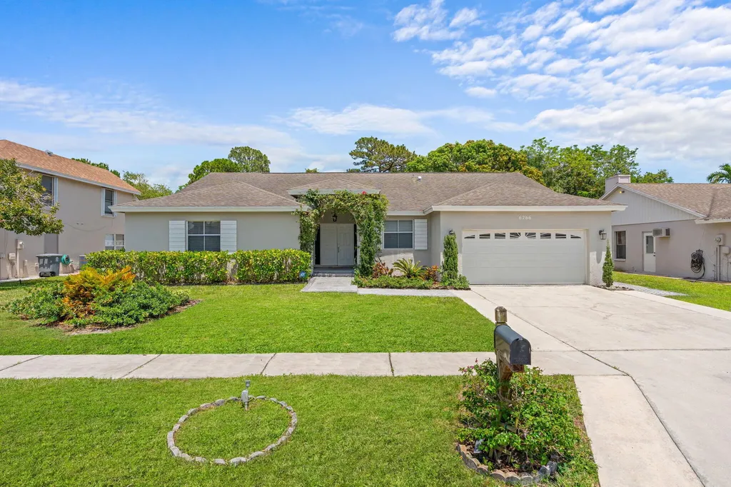 6266 Madras Circle Boynton Beach FL 33437