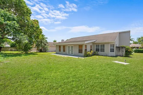 6266 Madras Circle Boynton Beach FL 33437