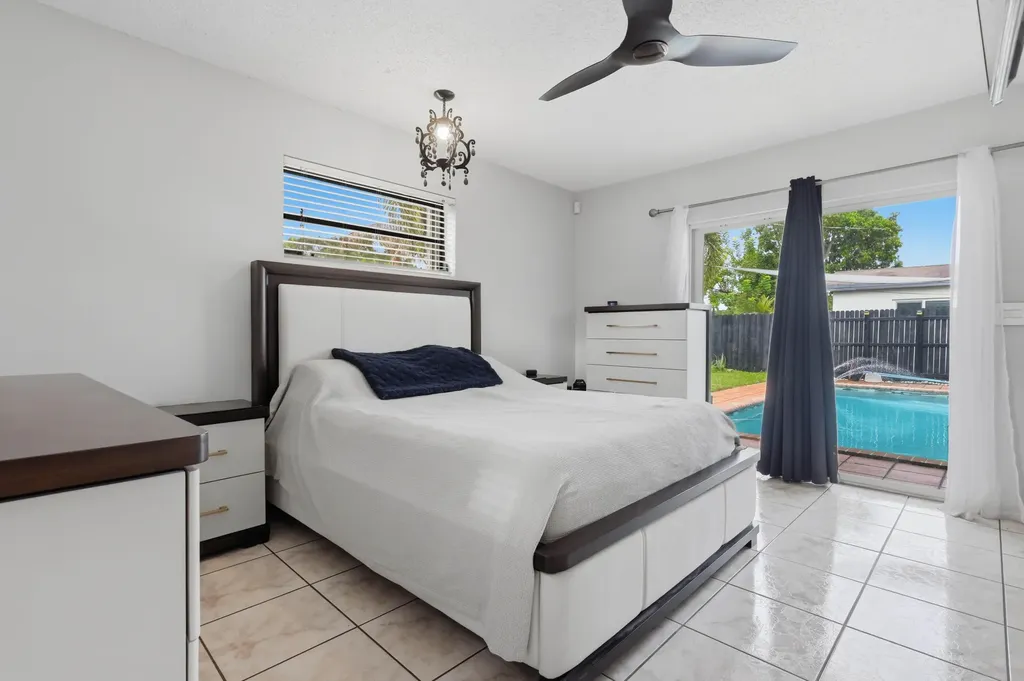 6448 Custer Street Hollywood FL 33024