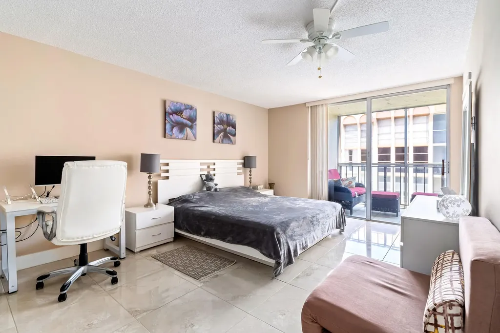 2000 Atlantic Shores Boulevard Hallandale Beach FL 33009