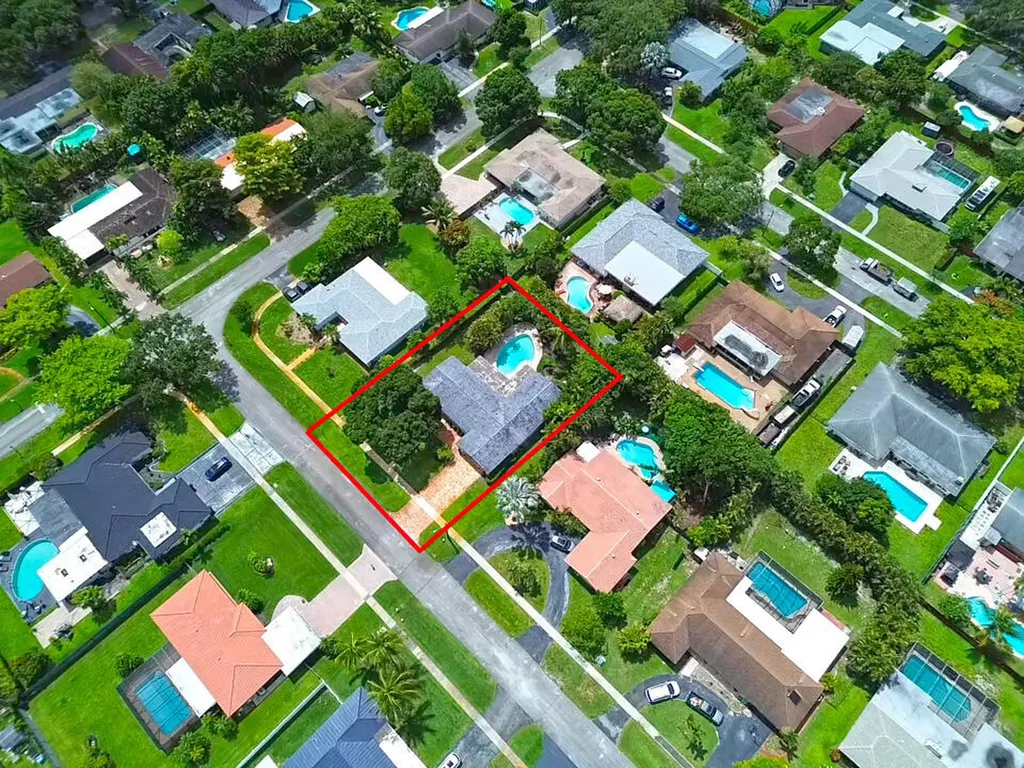 6850 NW 7th Street Plantation FL 33317