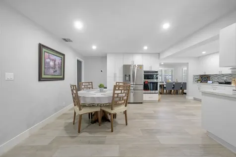 6850 NW 7th Street Plantation FL 33317