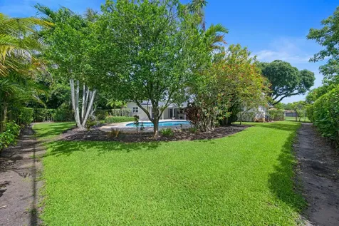 6850 NW 7th Street Plantation FL 33317