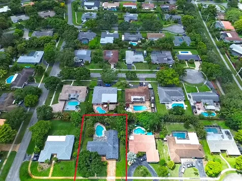 6850 NW 7th Street Plantation FL 33317