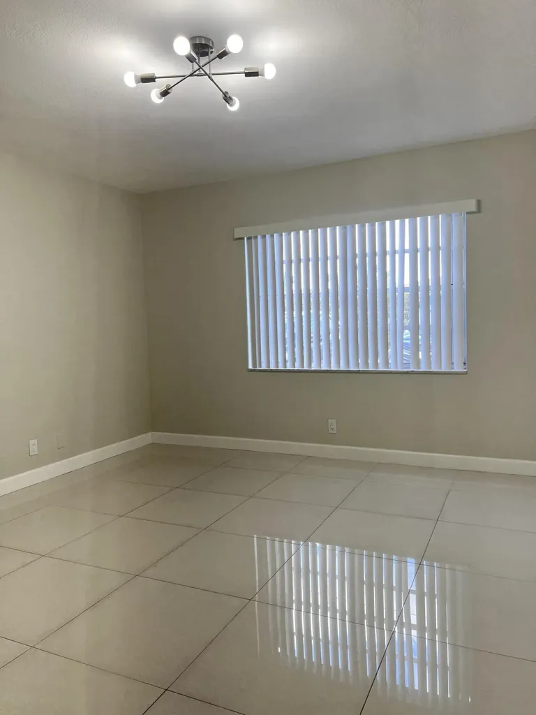 3550 NW 8th Avenue Pompano Beach FL 33064