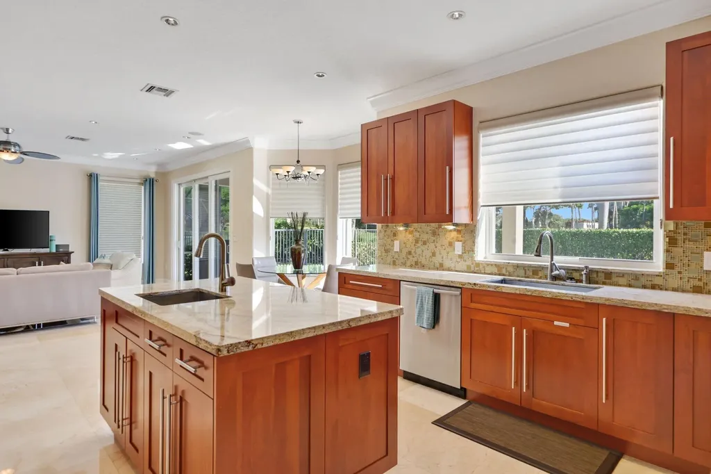 19245 Skyridge Circle Boca Raton FL 33498