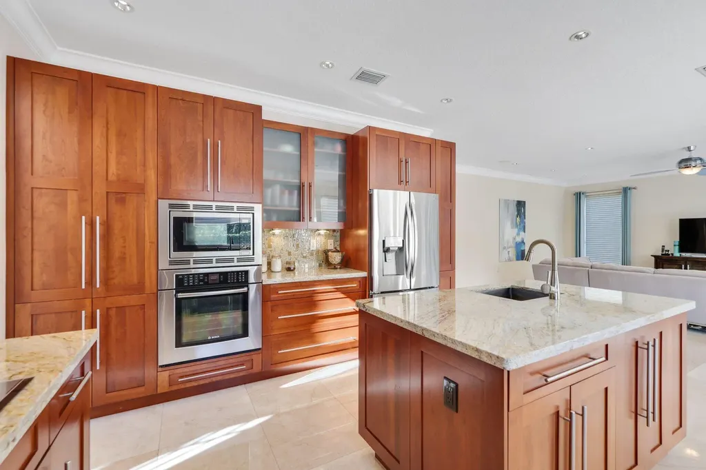 19245 Skyridge Circle Boca Raton FL 33498
