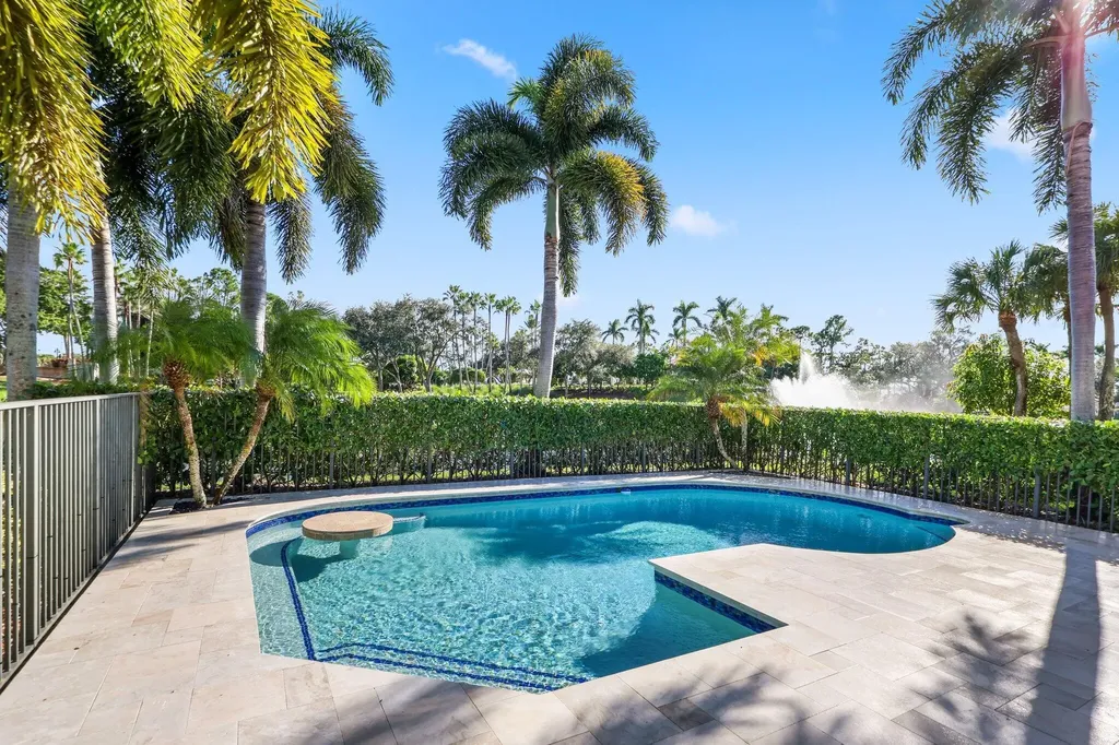19245 Skyridge Circle Boca Raton FL 33498