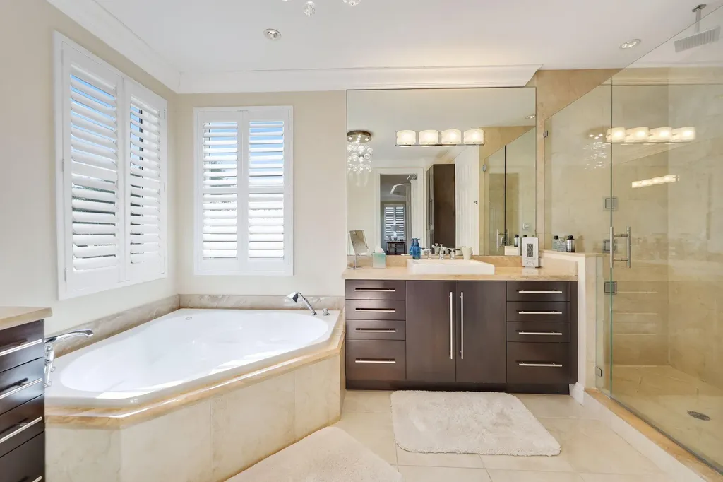 19245 Skyridge Circle Boca Raton FL 33498