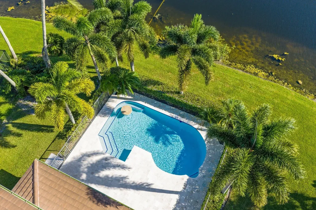 19245 Skyridge Circle Boca Raton FL 33498