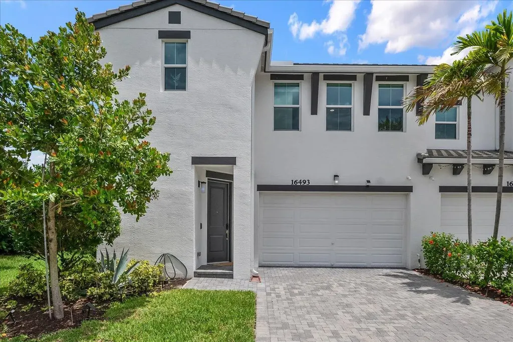 16493 Helix Court Westlake FL 33470