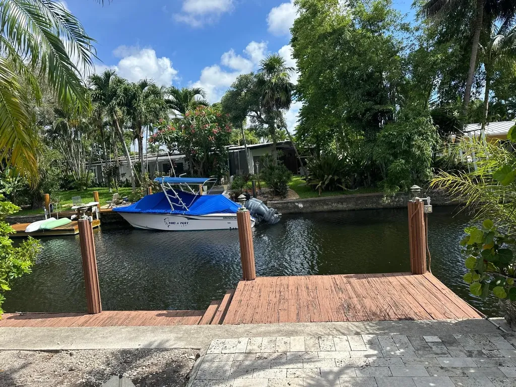 2645 Scott Street Hollywood FL 33020