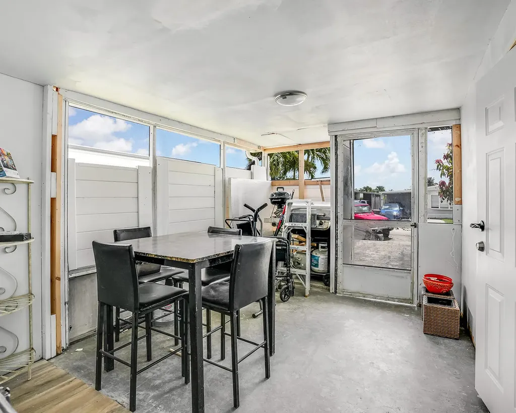 5311 SW 23rd Terrace Fort Lauderdale FL 33312
