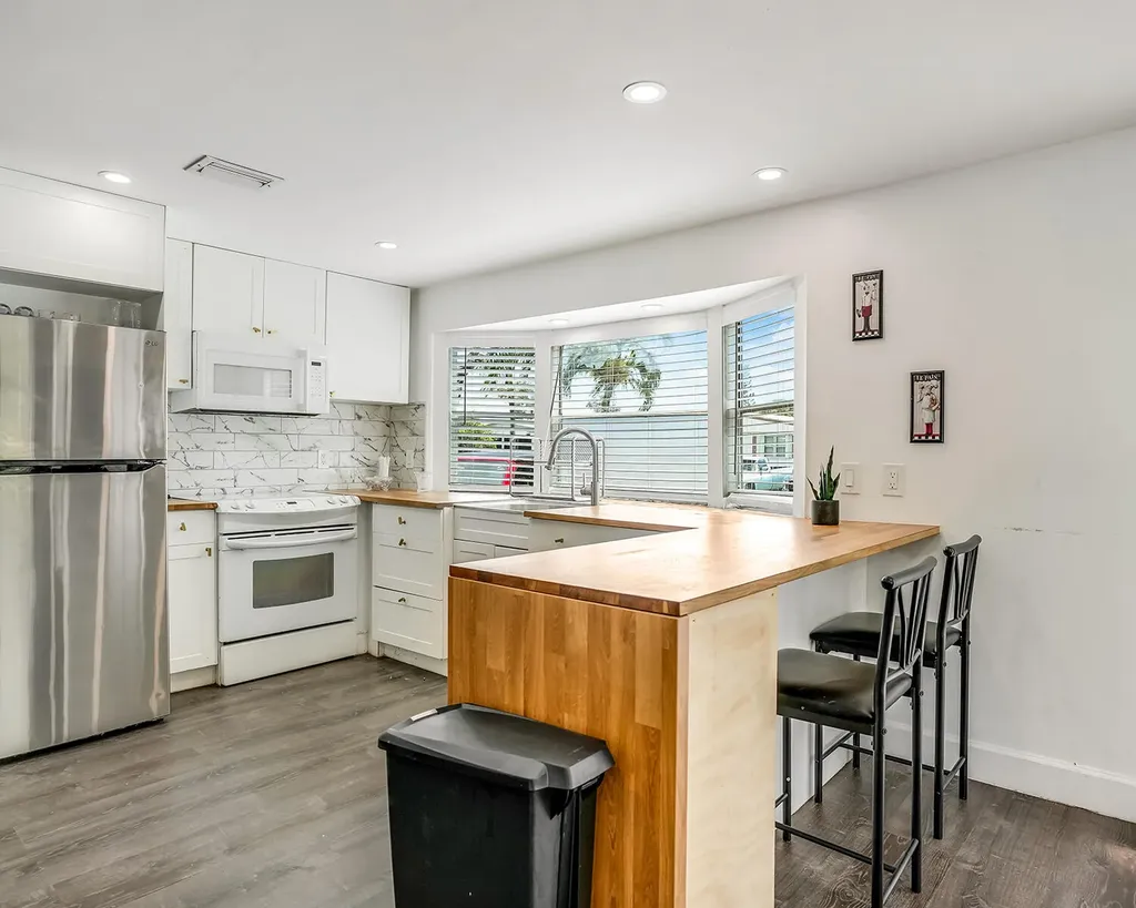 5311 SW 23rd Terrace Fort Lauderdale FL 33312