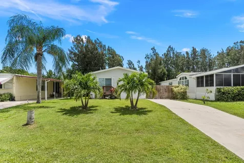8011 SE Skylark Avenue Hobe Sound FL 33455