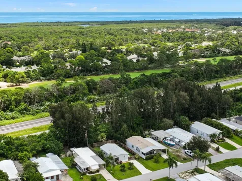 8011 SE Skylark Avenue Hobe Sound FL 33455
