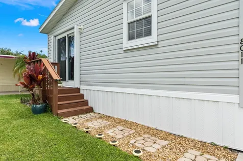 8011 SE Skylark Avenue Hobe Sound FL 33455