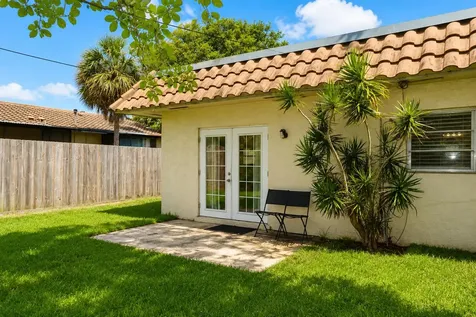 92 Lariat Circle Boca Raton FL 33487