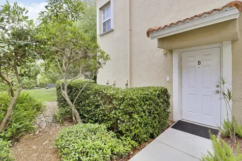 105 Lighthouse Circle Tequesta FL 33469