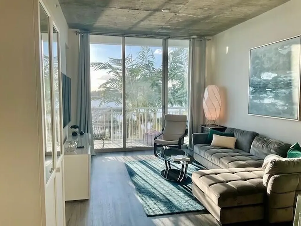 300 S Australian Avenue West Palm Beach FL 33401