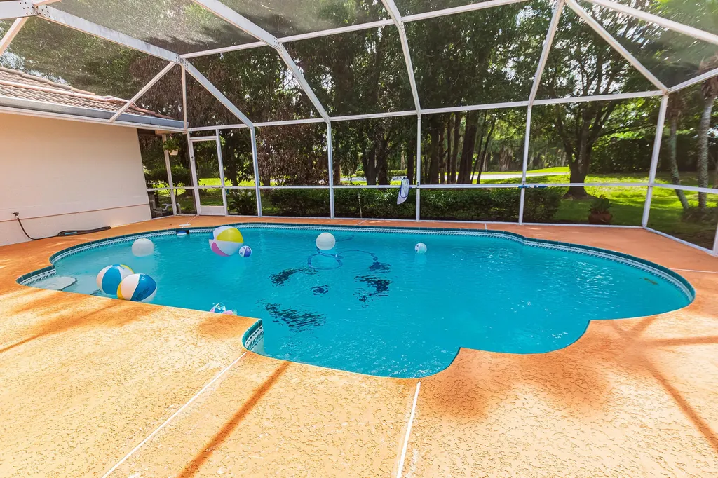 1193 SW Live Oak Cove Port St Lucie FL 34986