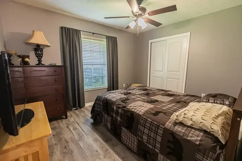 1193 SW Live Oak Cove Port St Lucie FL 34986