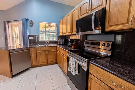 1193 SW Live Oak Cove Port St Lucie FL 34986