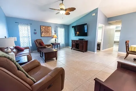 1193 SW Live Oak Cove Port St Lucie FL 34986