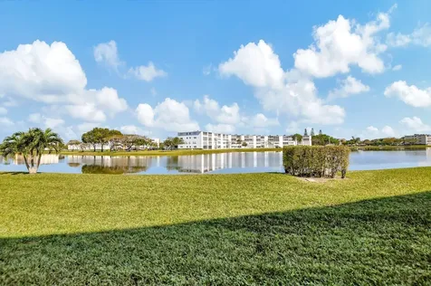 1047 Exeter C Boca Raton FL 33434