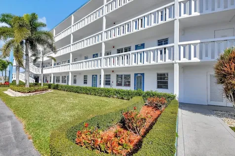 1047 Exeter C Boca Raton FL 33434