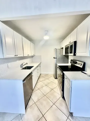 1047 Exeter C Boca Raton FL 33434