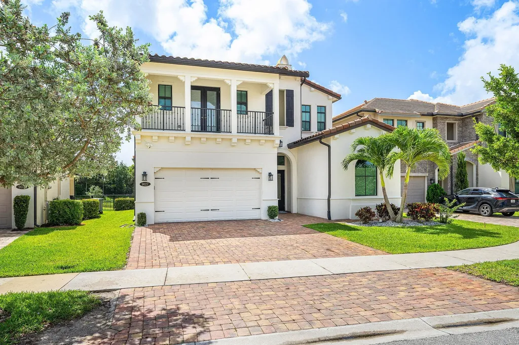 9027 Grand Prix Lane Boynton Beach FL 33472
