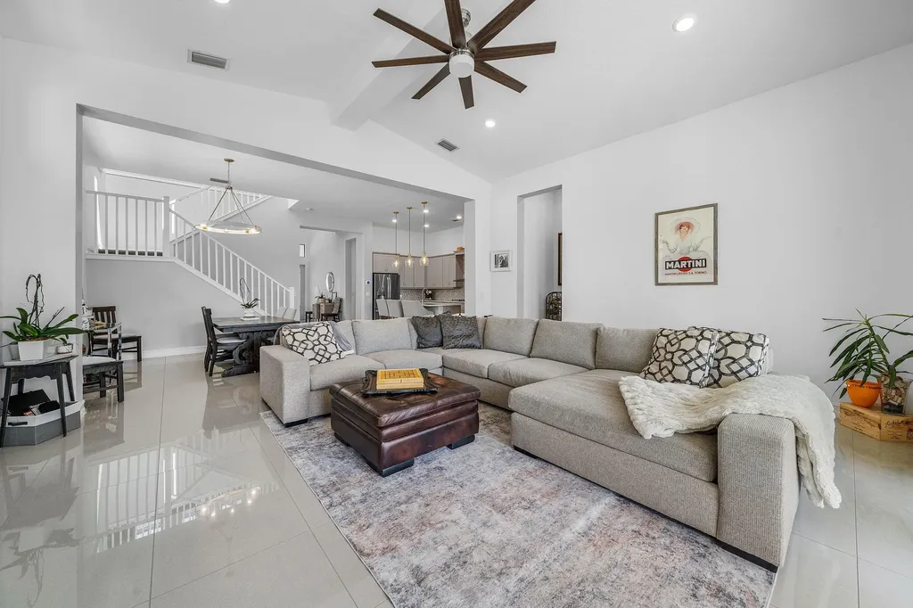 9027 Grand Prix Lane Boynton Beach FL 33472