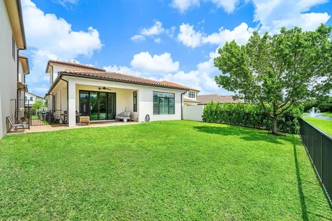 9027 Grand Prix Lane Boynton Beach FL 33472